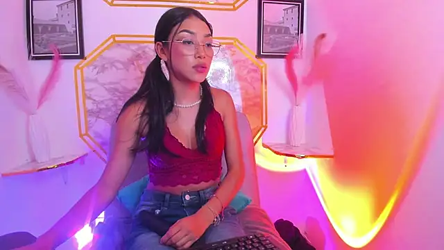 jaulyn 18 online show from 05.11.26