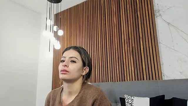 Snapshot of Amara_Velvet_ chatting on 06.18.26 Amara Velvet online show from 06.18.26
