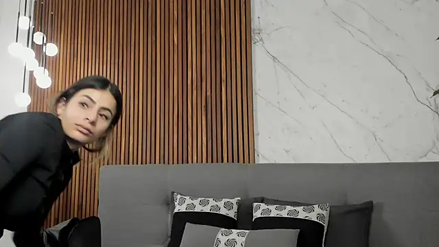 Snapshot of Amara_Velvet_ chatting on 07.09.26 Amara Velvet online show from 07.09.26