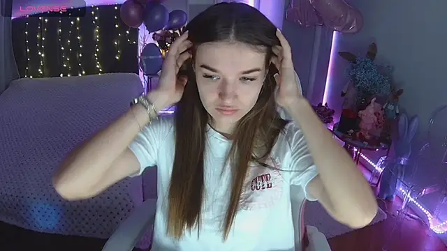 Ann Wood online show from 03.05.26