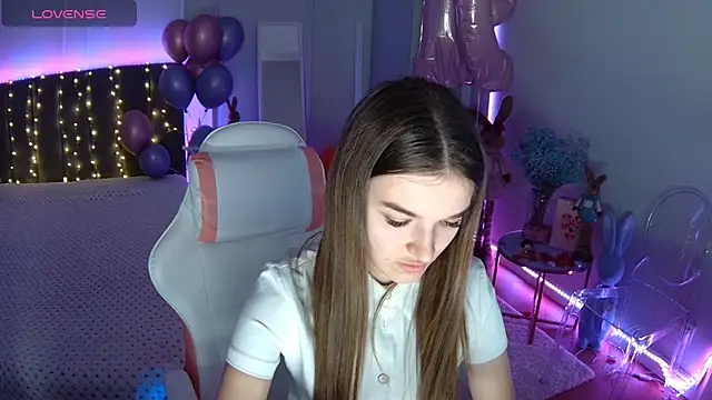 Ann Wood online show from 03.08.26