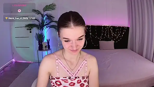 Ann Wood online show from 05.07.26