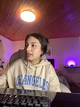 Mady Pink online show from 03.17.26