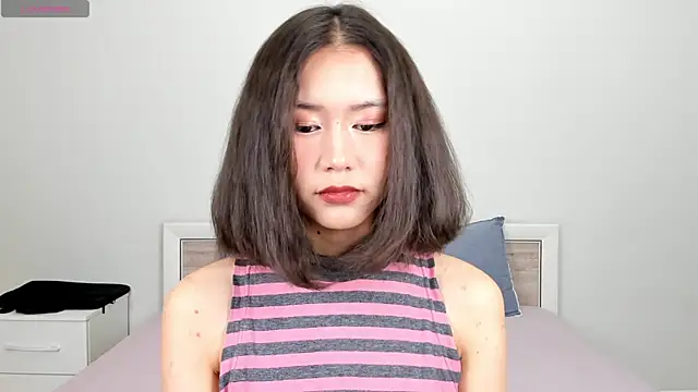 Kiraeko online show from 04.25.26