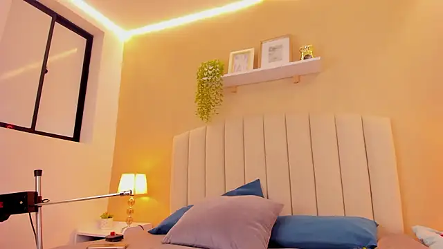 sara kitten19 online show from 03.11.26