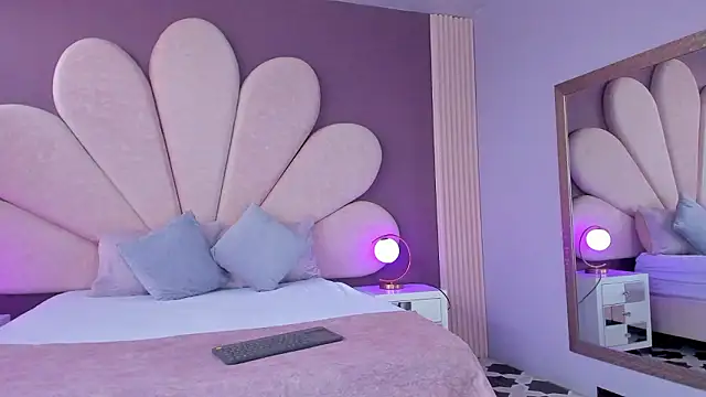 EmiilyRousee online show from 03.03.26