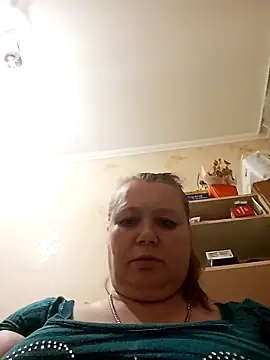 KiraStanton online show from 04.21.26