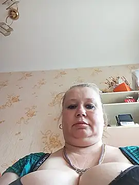 KiraStanton online show from 07.06.26