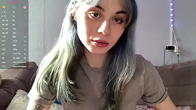 Emmibrilson online show from 04.25.26