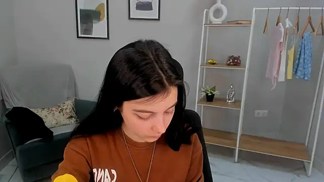 Snapshot of Lilian_Merf chatting on 03.24.26 Lilian Merf online show from 03.24.26