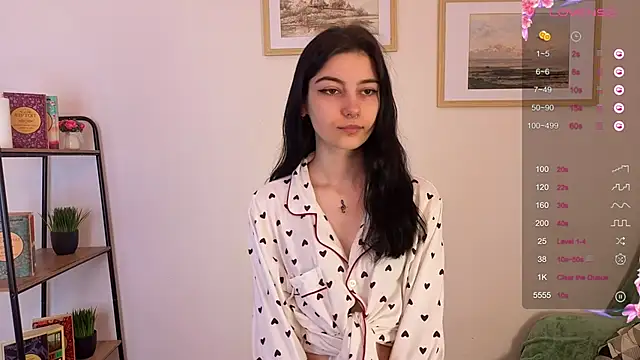 Lilian Merf online show from 04.17.26