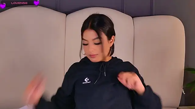 BrunaMonroee online show from 04.29.26