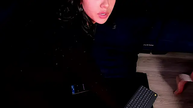 Fiorelaa  online show from 06.03.26