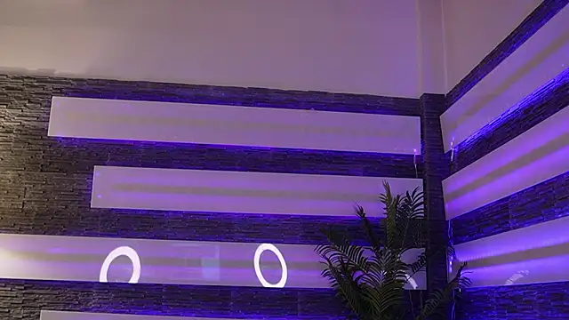 ItsIvyLicious  online show from 03.04.26