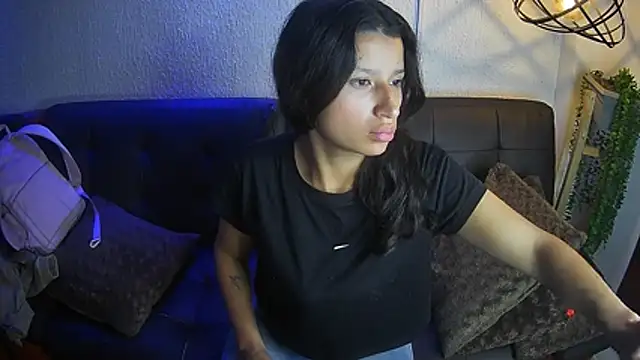milk chloe  online show from 05.08.26