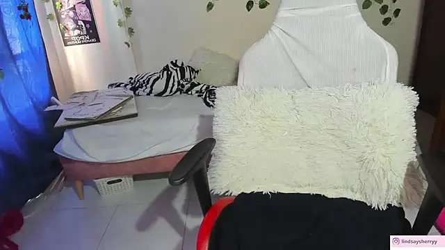 Lindsay Sherry online show from 04.21.26