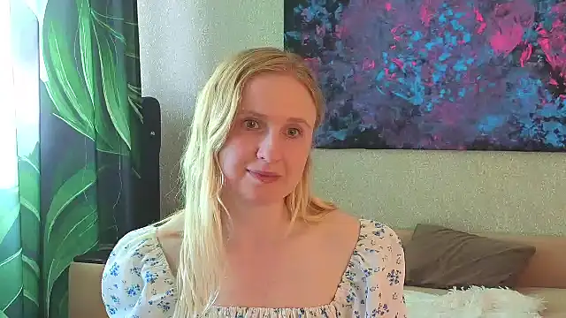 Lanavi Smile online show from 06.19.26