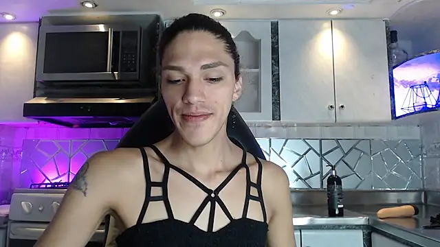 CrisOzzz online show from 04.19.26