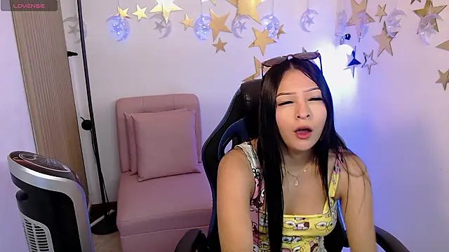 tifanny rs online show from 03.19.26