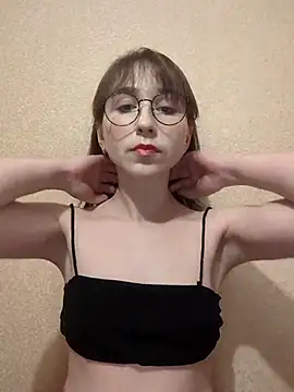 Snapshot of Ella17582 chatting on 03.04.26 Ella17582 online show from 03.04.26