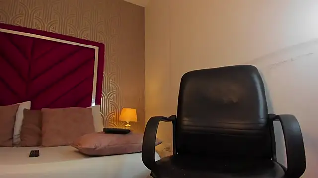 Dominic Foxx online show from 03.05.26