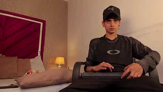 Dominic Foxx online show from 03.09.26