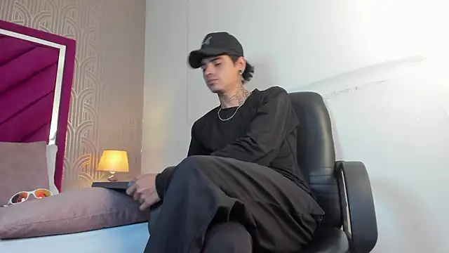 Dominic Foxx online show from 03.14.26