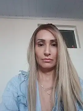 anajulia10 online show from 07.08.26