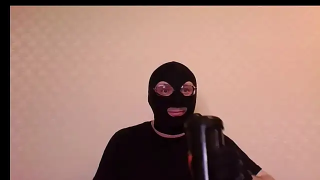 Snapshot of minotaur666 chatting on 04.04.26 minotaur666 online show from 04.04.26