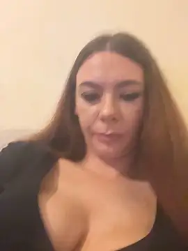 Snapshot of SexyLily22x chatting on 02.25.26 SexyLily22x online show from 02.25.26