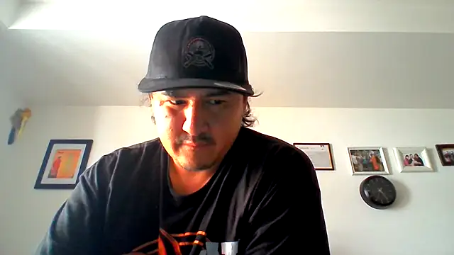 Snapshot of Bouncywarrior chatting on 03.24.26 Bouncywarrior online show from 03.24.26