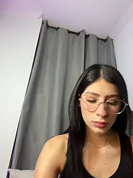 Dasha Be online show from 04.20.26