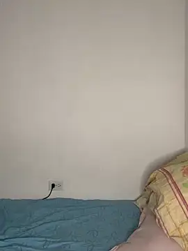 Snapshot of laly_spank chatting on 02.28.26 laly spank online show from 02.28.26