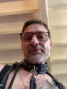 Snapshot of YONIYOGA chatting on 03.22.26 YONIYOGA online show from 03.22.26