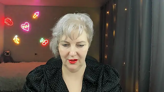 Mary-Leee online show from 03.22.26