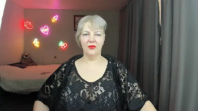 Mary-Leee online show from 05.04.26