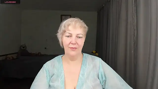 Mary-Leee online show from 06.13.26