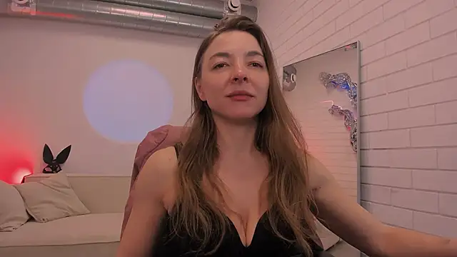 Snapshot of DianaAvis chatting on 03.22.26 DianaAvis online show from 03.22.26