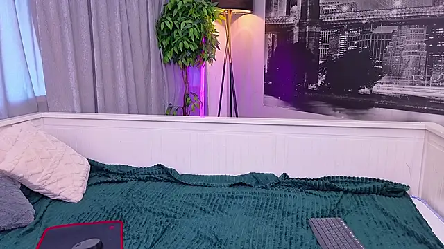 JulyMilky online show from 06.17.26