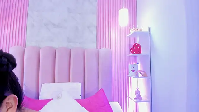 ArianaRougee online show from 06.24.26