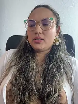 Valentina Liora online show from 03.12.26