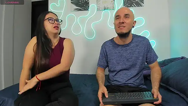 Snapshot of Cintya_n_Roger chatting on 03.25.26 Cintya n Roger online show from 03.25.26