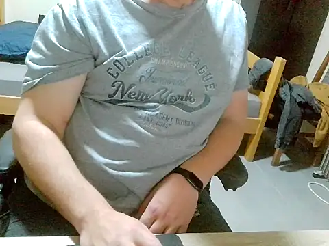 Snapshot of pozitiva000 chatting on 02.28.26 pozitiva000 online show from 02.28.26