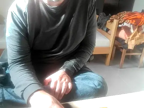 Snapshot of pozitiva000 chatting on 04.05.26 pozitiva000 online show from 04.05.26