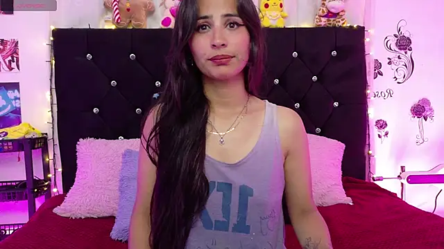 rose sexy smiley online show from 02.23.26