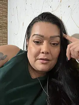Snapshot of violeta_delavega chatting on 05.13.26 violeta delavega online show from 05.13.26