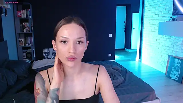 Jade Amore online show from 07.12.26