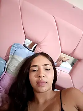 Sexy cloe outdoors online show from 03.15.26