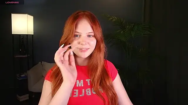 Elle Funning online show from 07.29.26