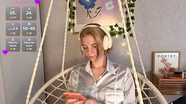 Snapshot of Marry_Sornatiko chatting on 05.17.26 Marry Sornatiko online show from 05.17.26